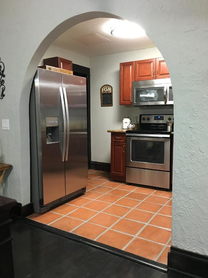 Private Room In The Heart Of Little Havana 마이애미 외부 사진