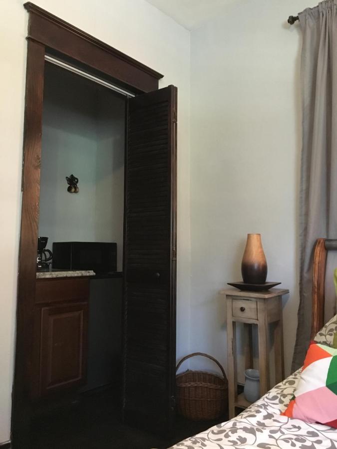 Private Room In The Heart Of Little Havana 마이애미 외부 사진