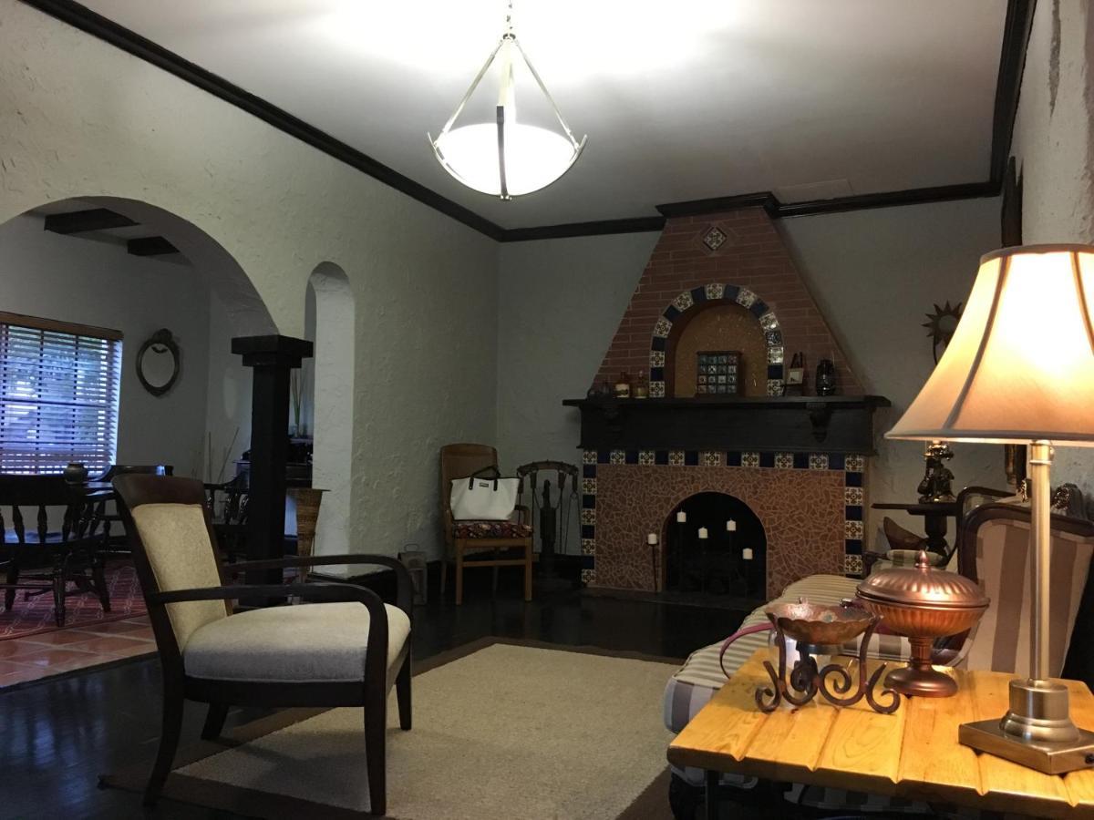Private Room In The Heart Of Little Havana 마이애미 외부 사진