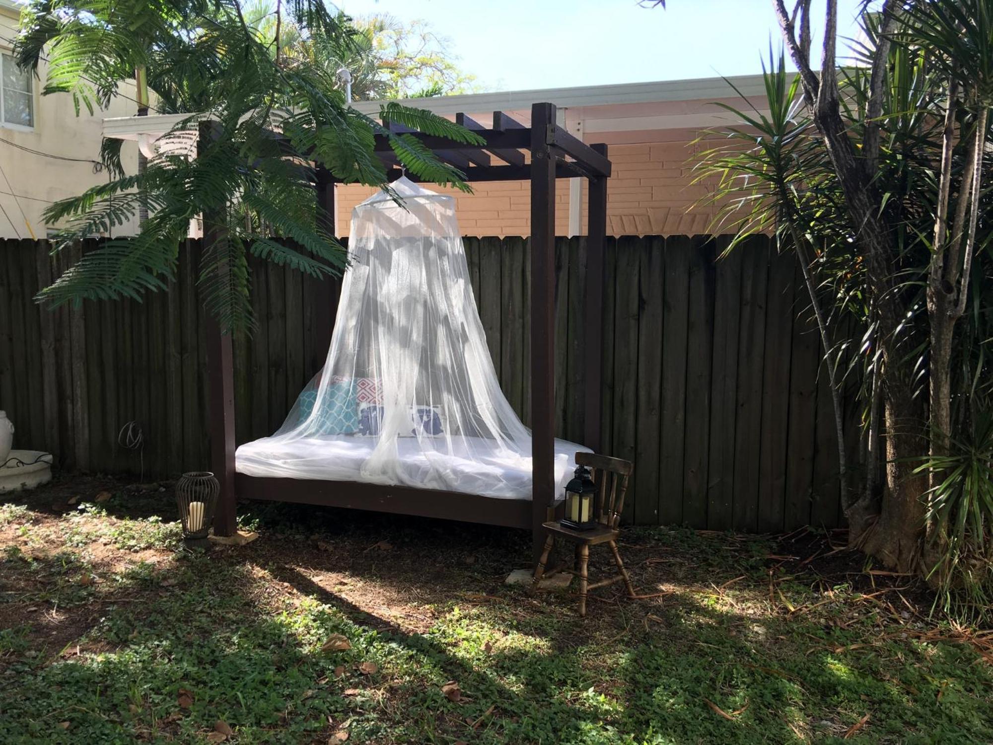Private Room In The Heart Of Little Havana 마이애미 외부 사진
